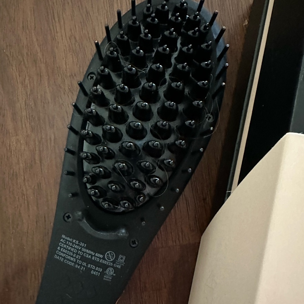 Foxy Bae Straightening Brush - Picture 5 of 9